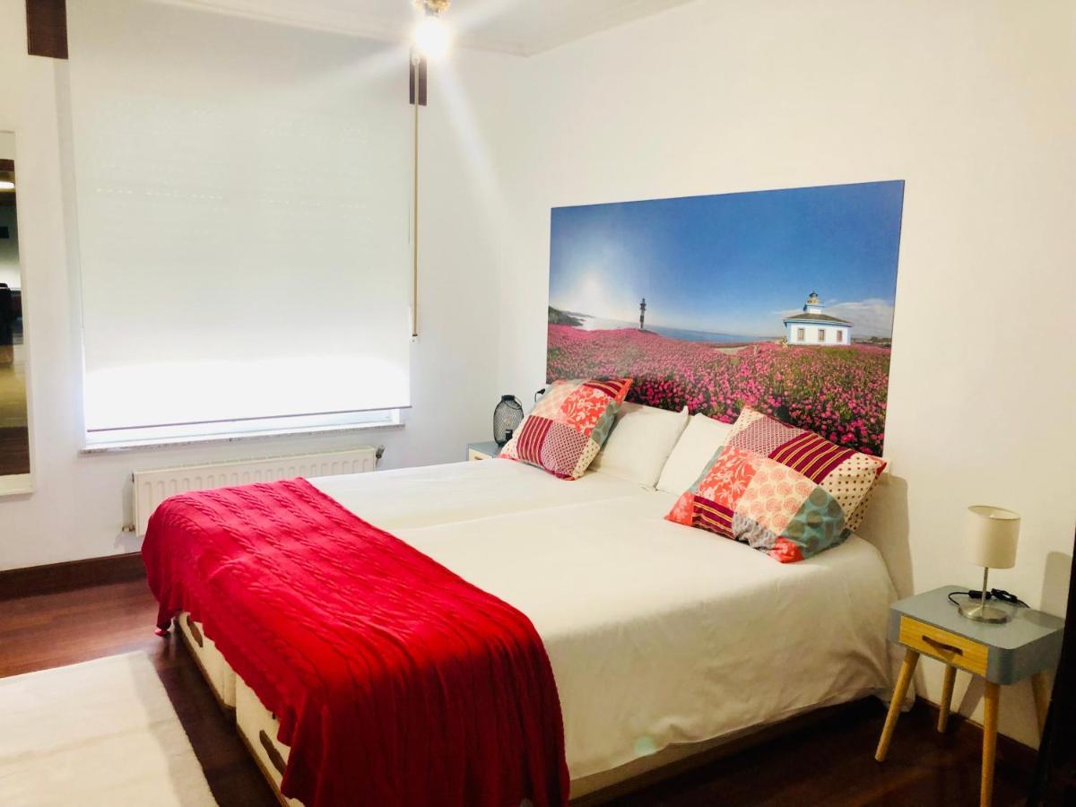 O Faro Apartments Ribadeo Exterior photo